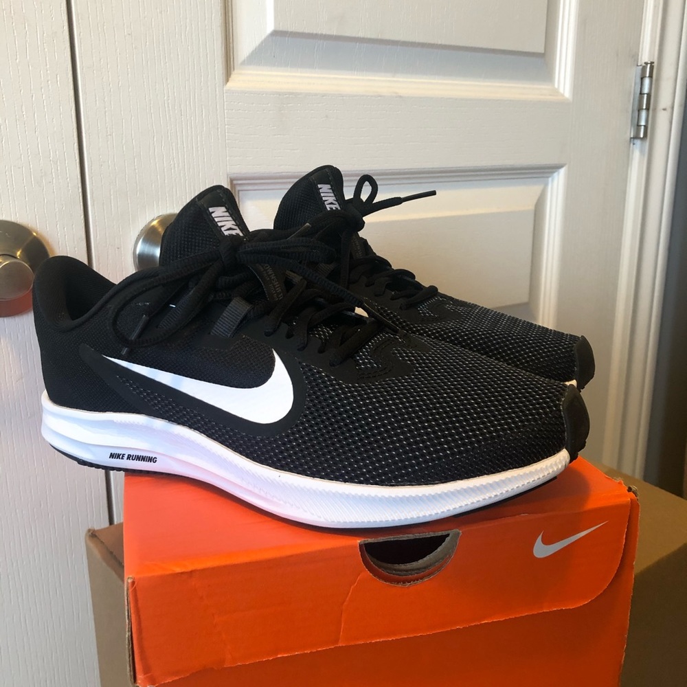 Nike downshifters